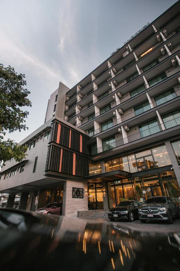 56 Hotel Bangkok Exterior photo