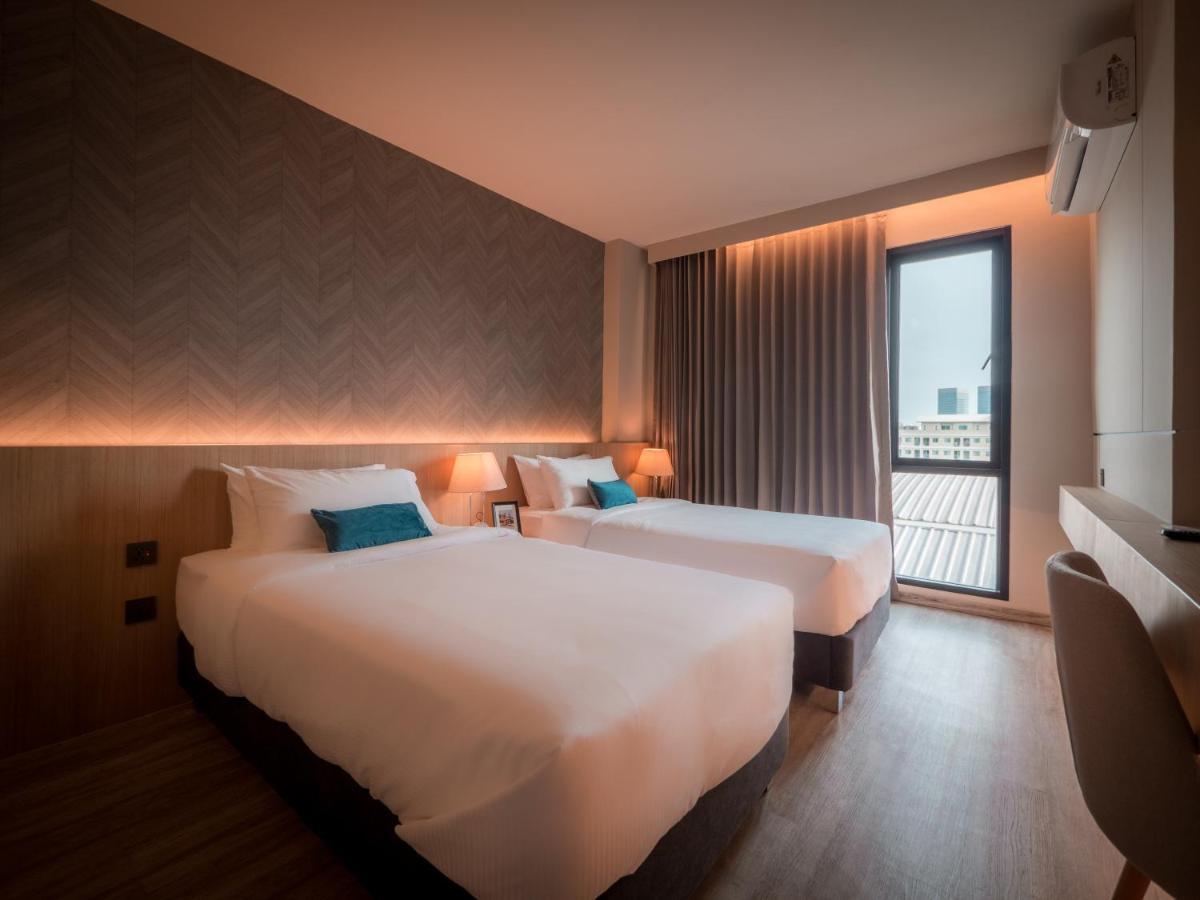 56 Hotel Bangkok Exterior photo